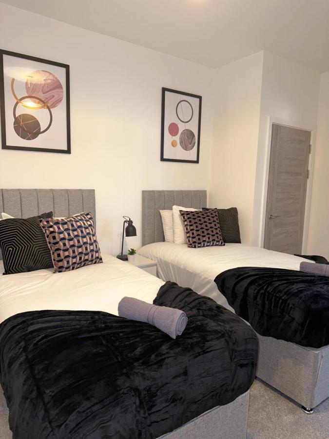Sleek & Stylish Apartment By Dh Aparthotels بيتربرو المظهر الخارجي الصورة