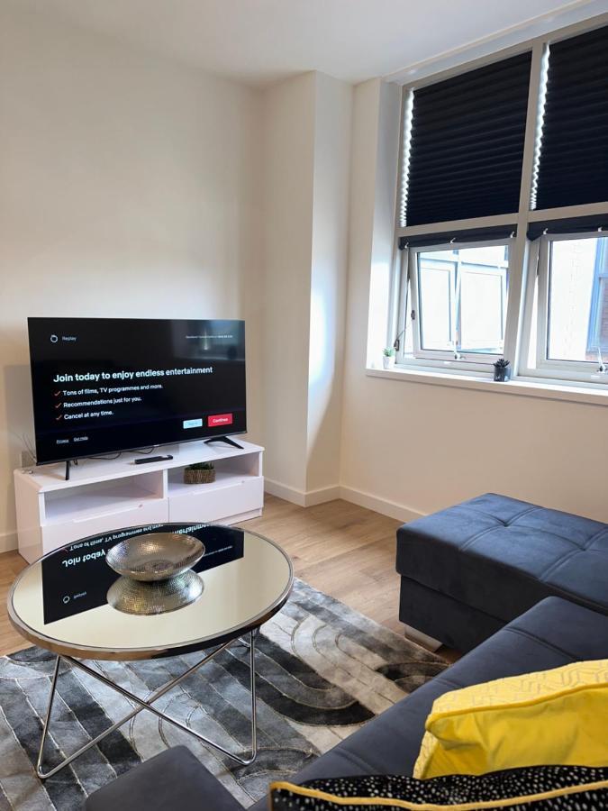 Sleek & Stylish Apartment By Dh Aparthotels بيتربرو المظهر الخارجي الصورة